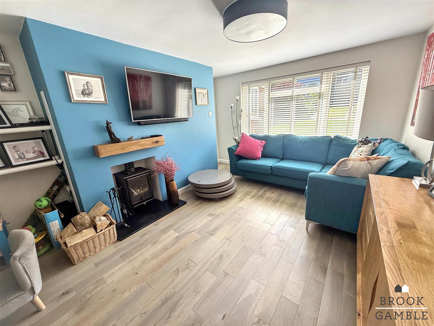 4 Bedroom House. Bracken Road in Eastbourne,  9